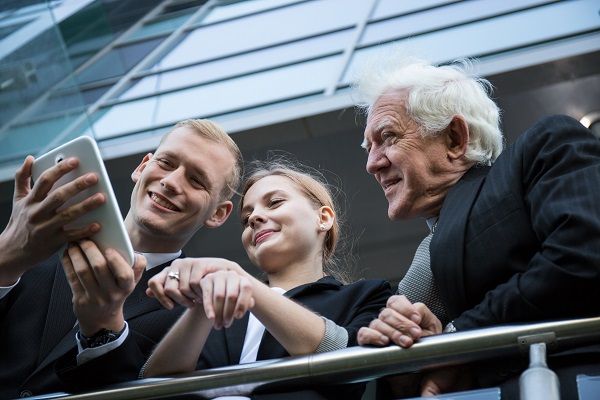 Altersgemischte Teams erfolgreich führen mit der Ralf Overbeck Consulting